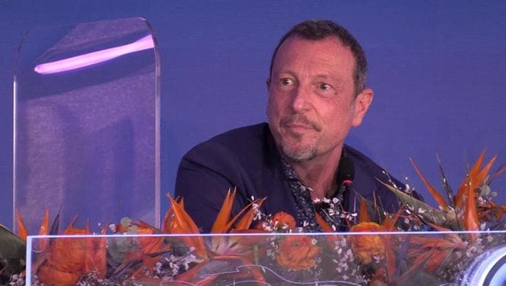Sanremo 2022, Amadeus: "Con una serata con il 60% di share si fanno le pulci su Jovanotti, sono dispiaciuto"
