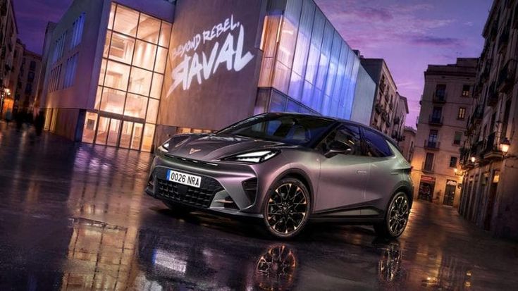 Cupra, viaggio nell’evoluzione del design con il debutto della Raval