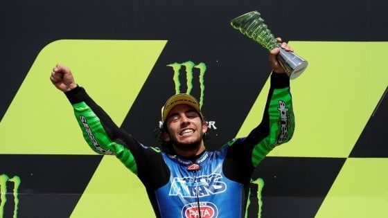 Moto2, Bastianini trionfa a Brno e va in fuga