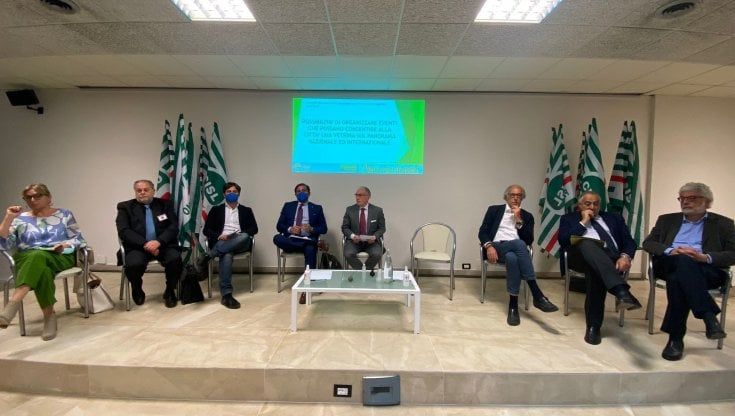 Amministrative, la Cisl chiama a raccolta i candidati. E Lagalla riceve l'investitura durante il convegno