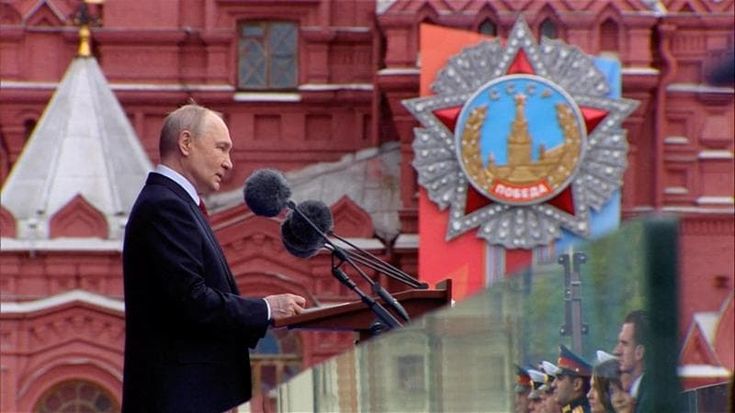 Guerra Ucraina - Russia. Putin: disponibile a incontrare Zelensky in Paese terzo dopo accordo pace