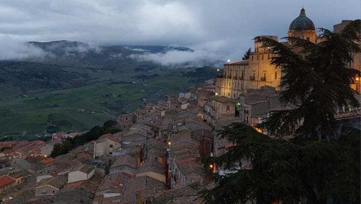 Gangi tra i 17 migliori borghi d’Europa: il gioiello delle Madonie conquista Travel + Leisure