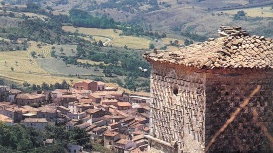 Elezioni, la giunta di Roseto Val Fortore (Foggia) diserta le urne: "Isolati e abbandonati"