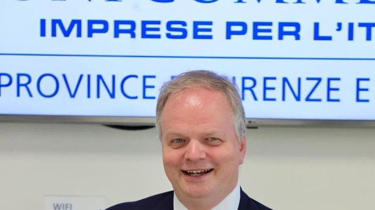 Schmidt su Vannacci: “Io e lui siamo lontani anzi agli antipodi”