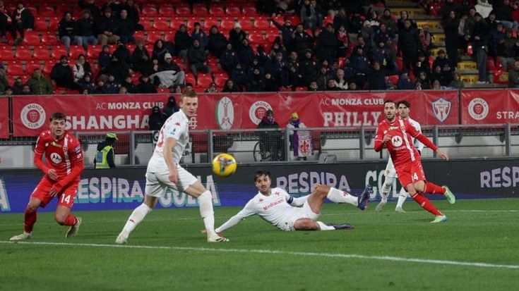 Senza gioco e idee, a Monza un’altra sconfitta (2-1). Fiorentina c’è aria di crisi