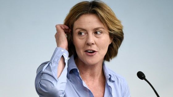 Beatrice Lorenzin: "Non torneremo con Berlusconi, lui lancia una bad company. Ma pure Matteo ci vuole morti"
