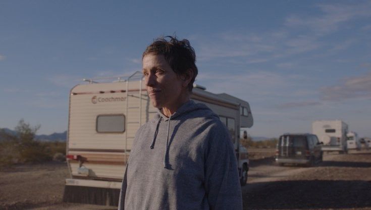Chloé Zhao regista da Oscar: "Con Nomadland vi racconto l'America degli emarginati"