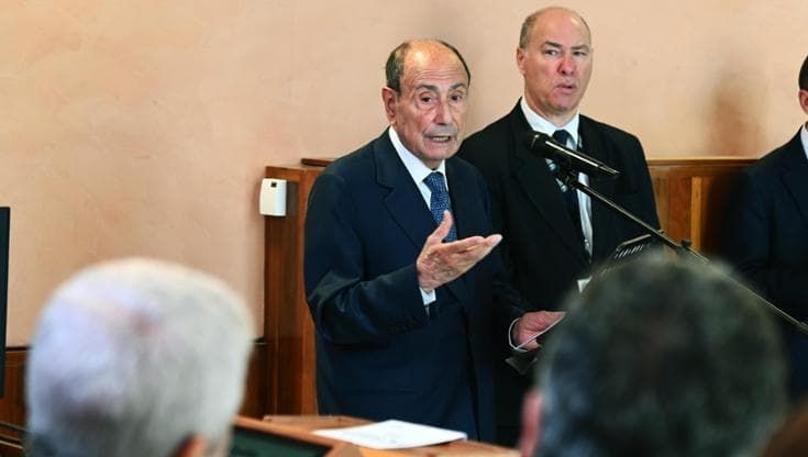 La disfatta del centrodestra e lo spettro del voto anticipato. Schifani insiste: “Vado avanti”