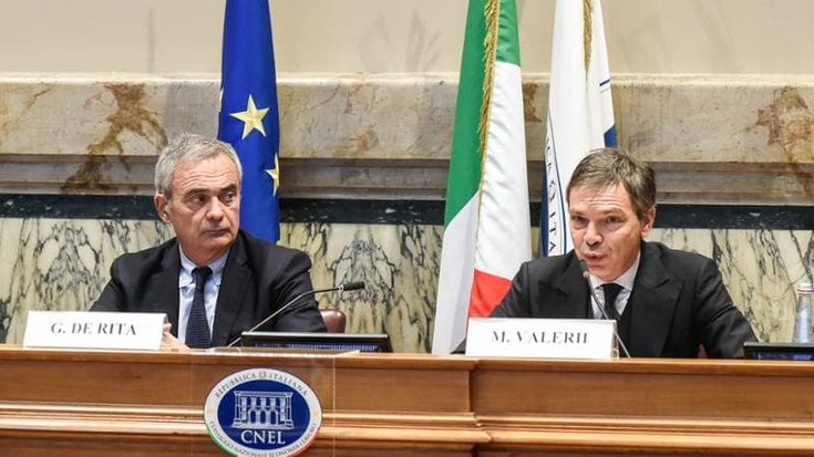 Censis, italiani più poveri: “Un Paese che galleggia”