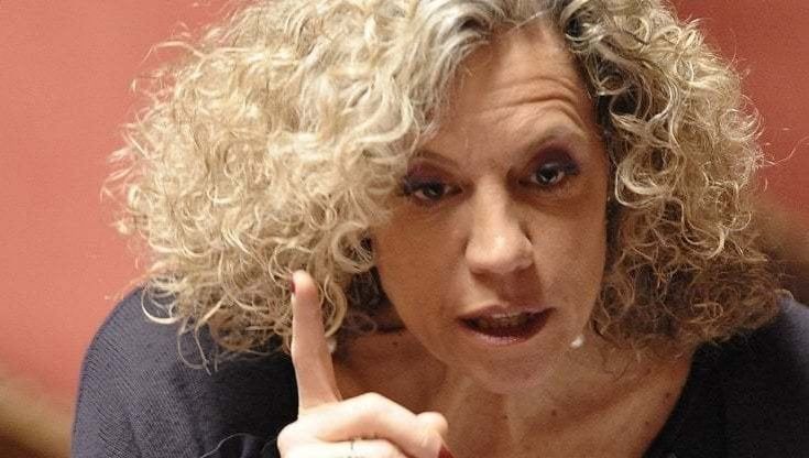Cirinnà (Pd): "Le parole di Barbero sono pericolose. Non mi serve un uomo per essere spavalda". Palù (Aifa): "Green pass solo per i vaccinati. Serve una legge"