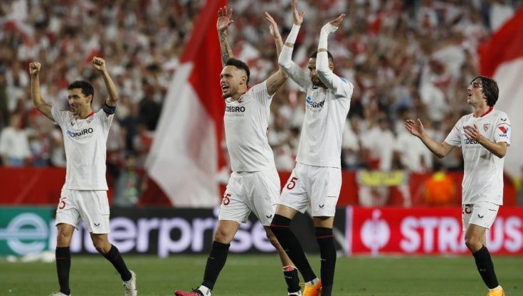 Europa League: crolla il Manchester United, il Siviglia si guadagna la Juventus. La Roma affronterà il Leverkusen. Conference: semifinale Fiorentina-Basilea