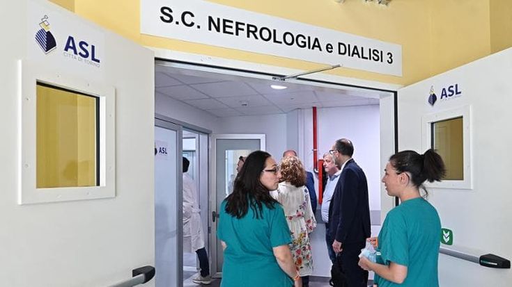 La rivolta delle donne della Sanità: “Assurdo escluderci dal tavolo ministeriale”. La replica: “L’elenco degli invitati non è definitivo”