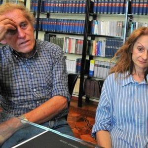 I genitori-nonni e la figlia "restituita" dai giudici: istanza al tribunale per riabbracciarla subito