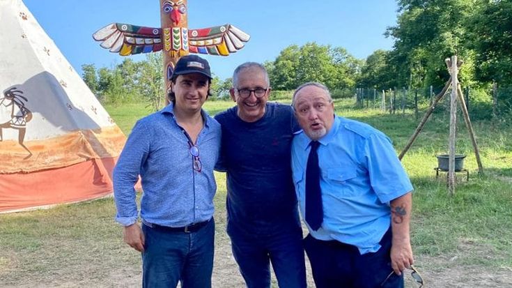 Max Cavallari in Cilento per un film: “Qui sono nati i Fichi d’India e Jovanotti”