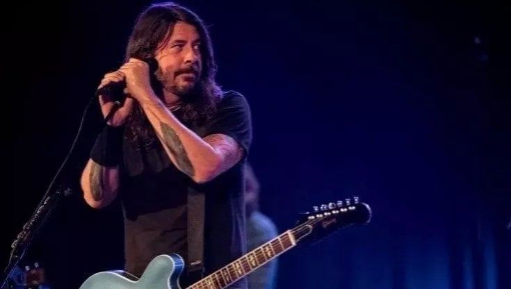 Il giorno in cui Dave Grohl suonò in una canzone di Michael Jackson