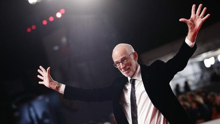 Gabriele Salvatores: “Il mio film in napoletano: più che una biografia una seduta di psicoanalisi”