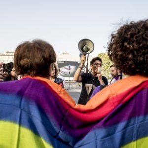Catania, il Comune registra il figlio di due padri: è polemica