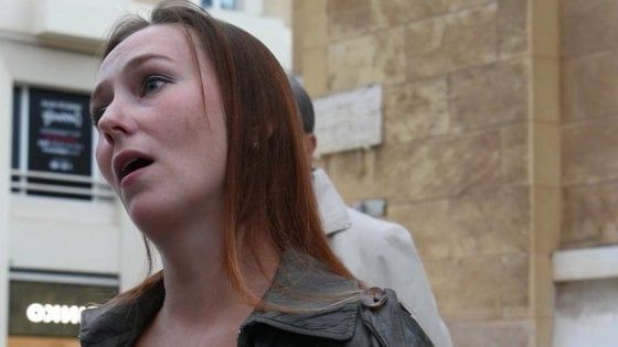 Bari, la cantante lirica di strada potrà restare in Italia: prorogati i termini per le borse di studio