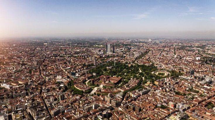 Milano, firmato il primo accordo per il progetto “Casa ai lavoratori”