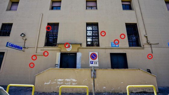 Spari sulla caserma: la vendetta dei clan per l’allontanamento dei figli del boss