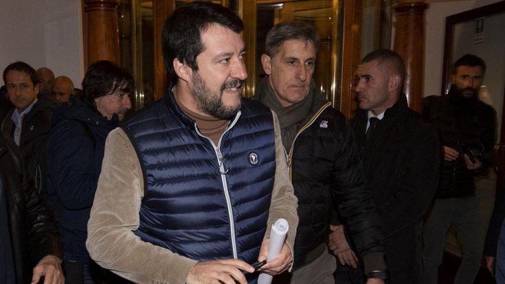 Il congresso fantasma della Lega prima di Natale