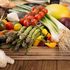 Frutta, verdura, cibi integrali, legumi: così cala il rischio ictus e infarto dopo la menopausa