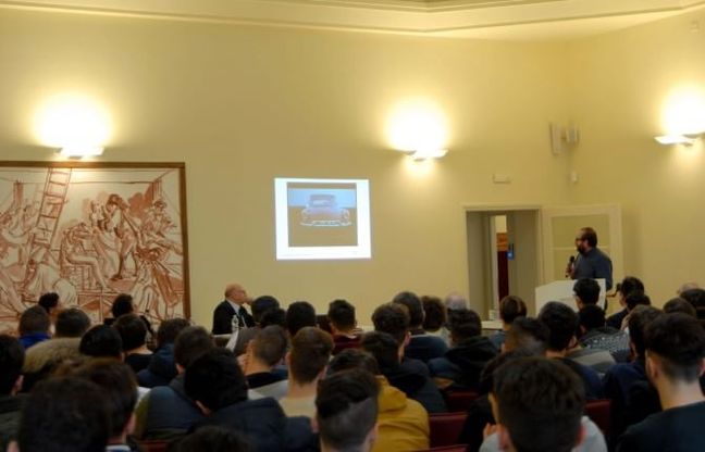 Mobilità del futuro con DS: dall'Idraulica alla robotica