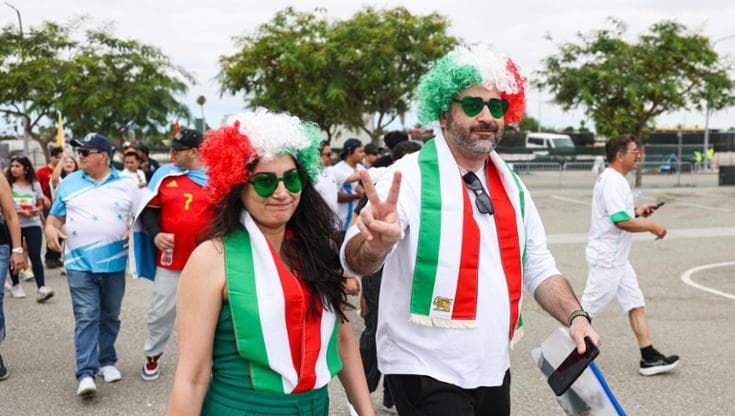 Iran, il decalogo della protesta durante il match: “Bendatevi in memoria delle vittime”