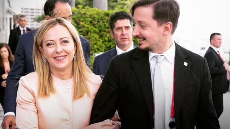 Longobardi lascia la comunicazione digitale di Palazzo Chigi ma resta con Meloni