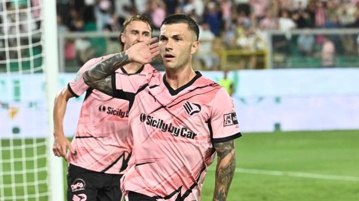 Palermo capolista, l’ultima volta tremila giorni fa
