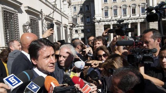 Manovra e mercati, lo spread torna a salire. Piazza Affari fallisce il recupero
