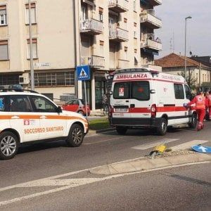 Brescia, si schianta contro un bus in galleria: muore ragazzo di 21 anni