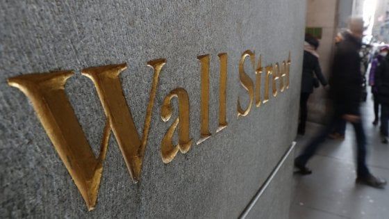 Le Borse recuperano, Milano guadagna il 3,4%. Spiragli di dialogo sul commercio