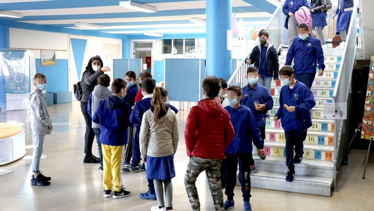 Aiuto, la scuola è scomparsa