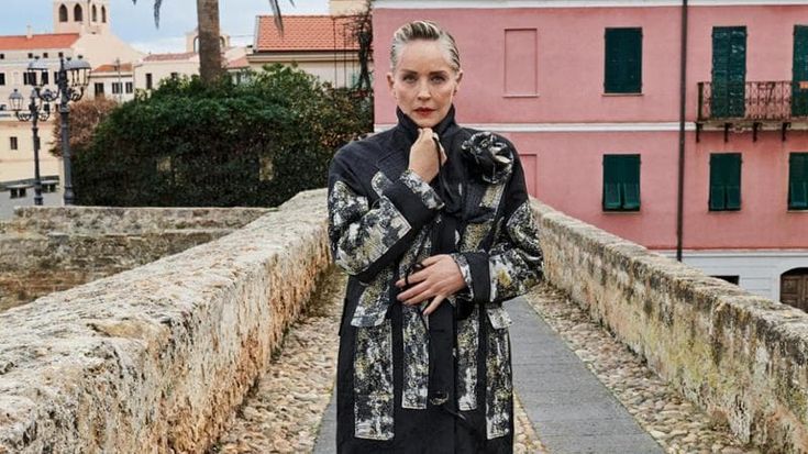 Sharon Stone, il dolore per la morte del fratello Michael: “Ora gli auguriamo la pace”