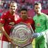 Leicester-Manchester Utd 1-2: Ibra regala il primo trofeo a Mourinho
