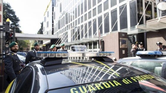 Siracusa, l'azienda che costruisce yacht evade le tasse: mega-sequestro