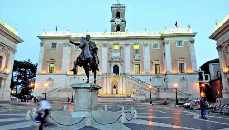 A destra avanza Abodi: "Ci penso". I 5S rischiano di perdere pure l'Eur