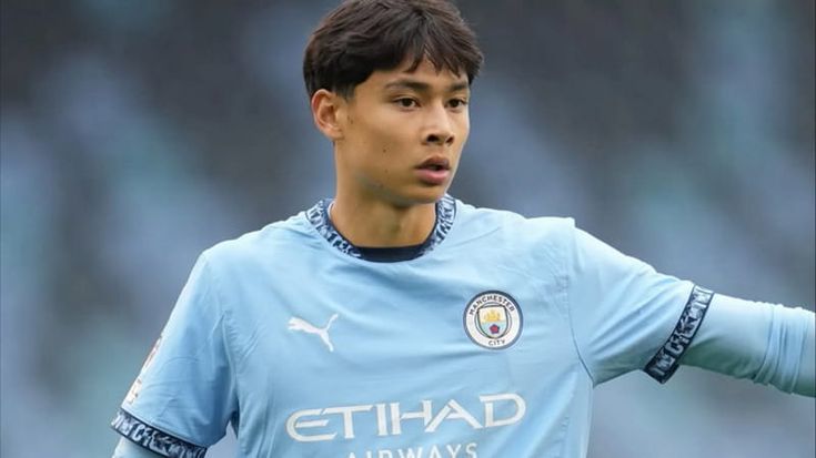 Lascia il Manchester City per studiare a Oxford: “Preferisco i libri, non voglio perdere tempo”