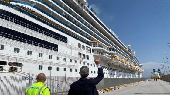 Mola di Bari, la quarantena dello chef della Costa Concordia: "Il coronavirus mi ha fatto più paura del naufragio"
