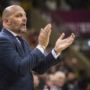 Basket, Virtus Bologna: esonerato Sacripanti, Djordjevic nuovo allenatore