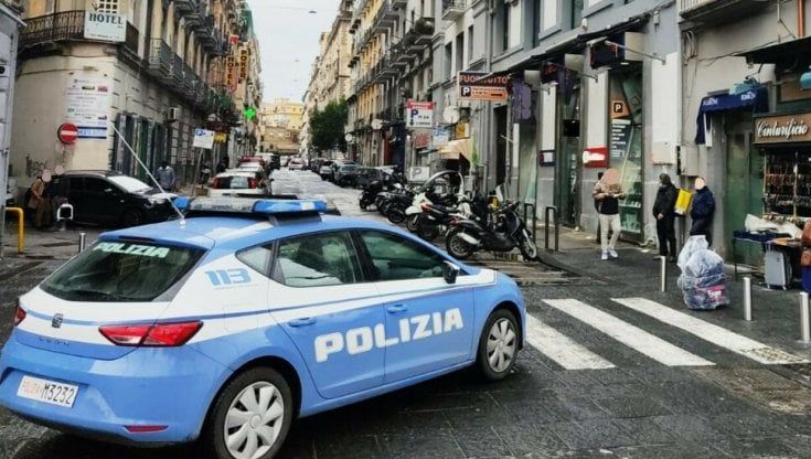 Napoli, sindacalista Cisl aggredito alle spalle con calci e pugni