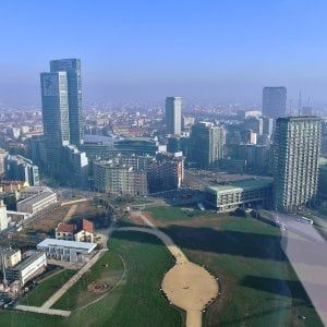 Milano motore del lavoro: le aziende prevedono dieci assunzioni all'ora