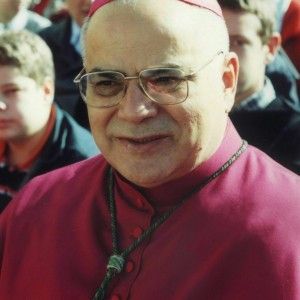 Jos&eacute; Saraiva Martins: "Ci sono ferite da curare ma senza tradire se stessi"