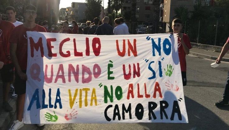 Ponticelli, tensioni al presidio anticamorra: "Qui non si fa nessuna fiaccolata"