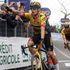 Roglic torna a vincere, sua la quarta tappa della Tirreno-Adriatico. Kamna nuovo leader