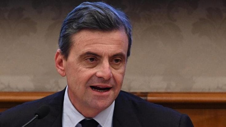 Conflitto di interessi, Calenda annuncia proposta di legge. Il M5S: “Arriva con dieci anni di ritardo”