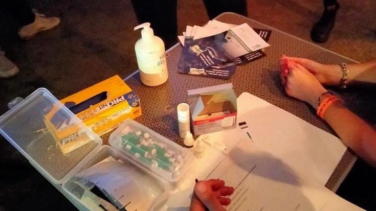 Bolognina, stop alla distribuzione delle pipette da crack: ora verranno analizzati i dati raccolti