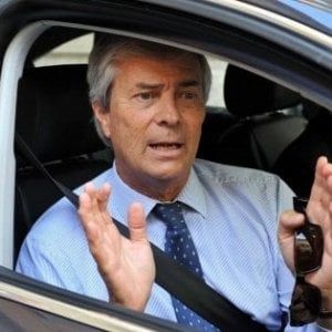 Mediobanca, Bolloré esce dal patto di sindacato. L'accordo si scioglie in anticipo