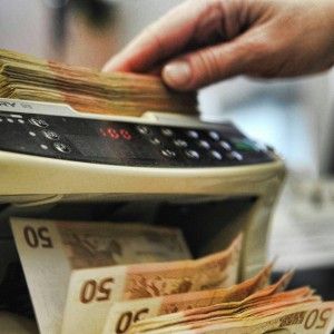 Redditi a picco, i palermitani tra i pi&ugrave; poveri d&rsquo;Italia